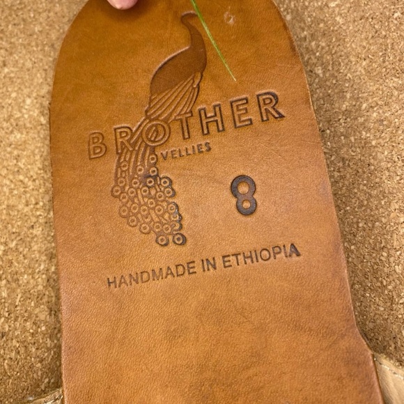 Brother Vellies Yellow Sandals with Playful Bow - Picture 4 of 8